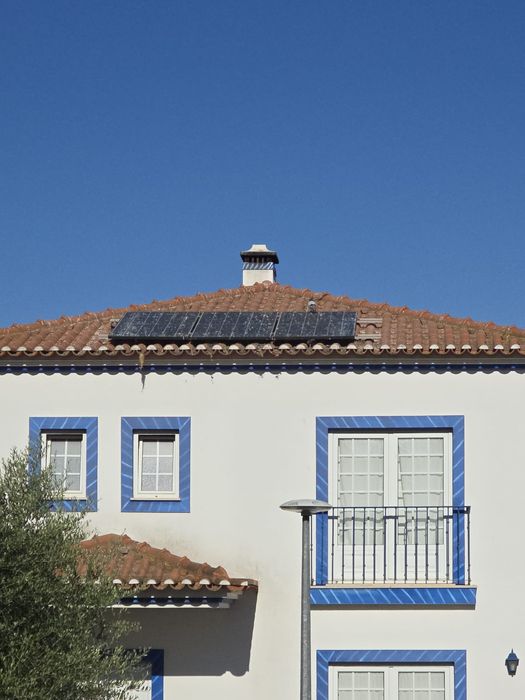 Painéis solares com inversores