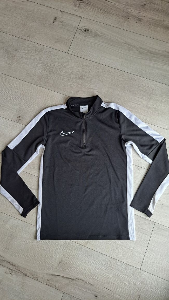 Nike Dri Fit Academy koszulka sportowa treningowa bluza Dri Fit 140cm