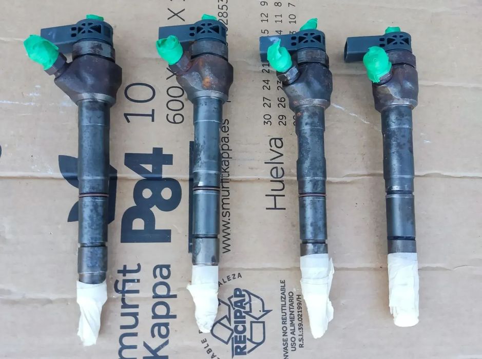 WTRYSKIWACZ WTRYSK PALIWA VW GOLF VI PASSAT B7 CC AUDI A3 8P A4 8K A6 2.0 TDI 03L130277J 0445110369