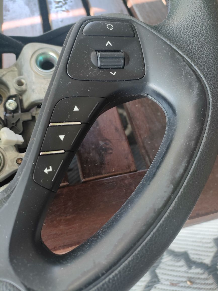Kierownica kia cee'd 2 multifunkcja