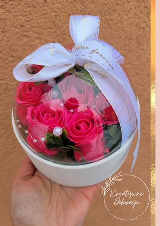 Prezent Dzień Babci Walentynki Dzień Kobiet flowerbox kwiaty mydlane