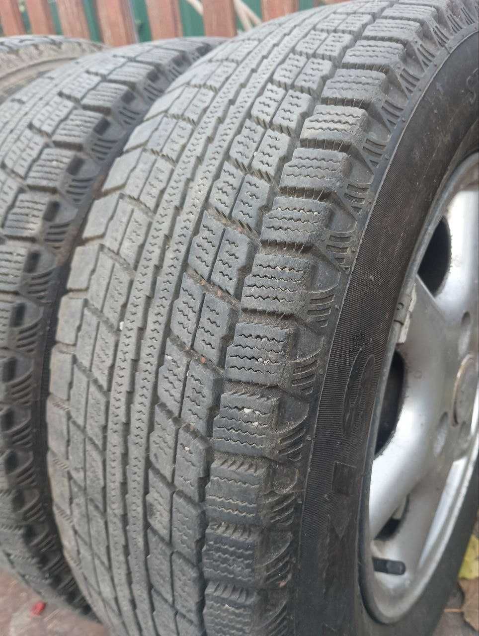 диски легкосплавні Alessio r13 4х100 з зимньою резиною (ваз, ланос)