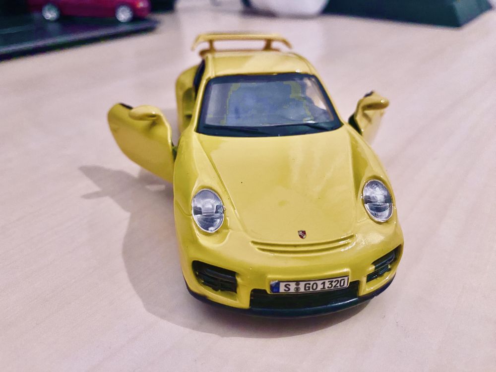 Porsche 911 GT3 | Burago 1/32