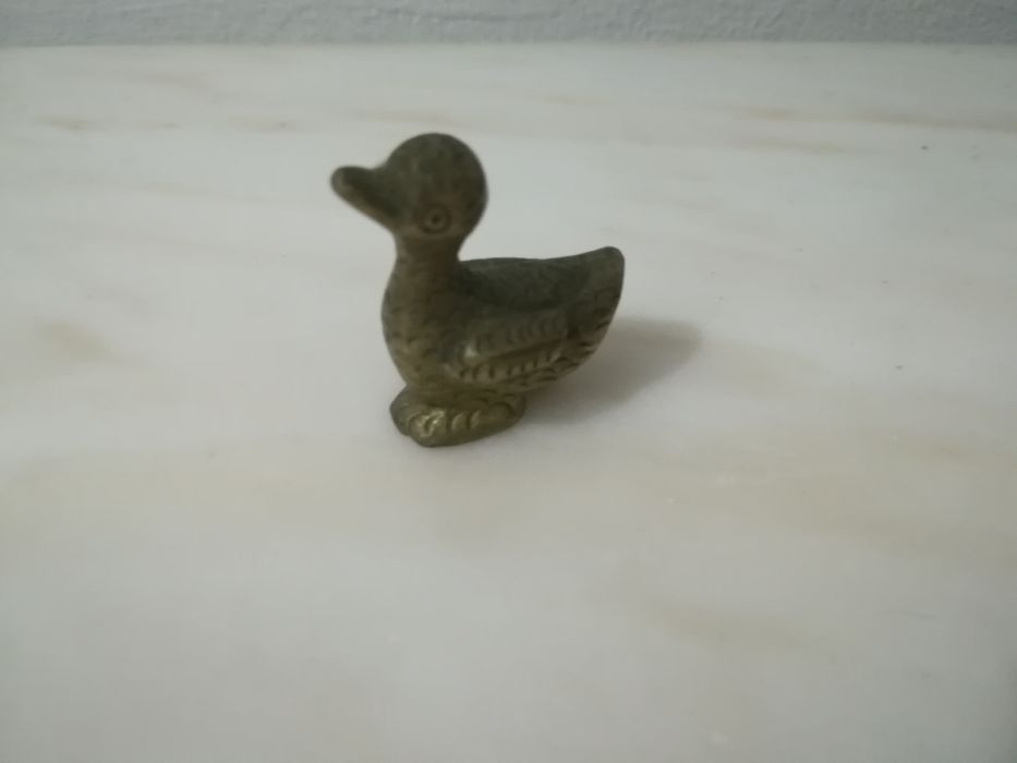 Patinho em bronse