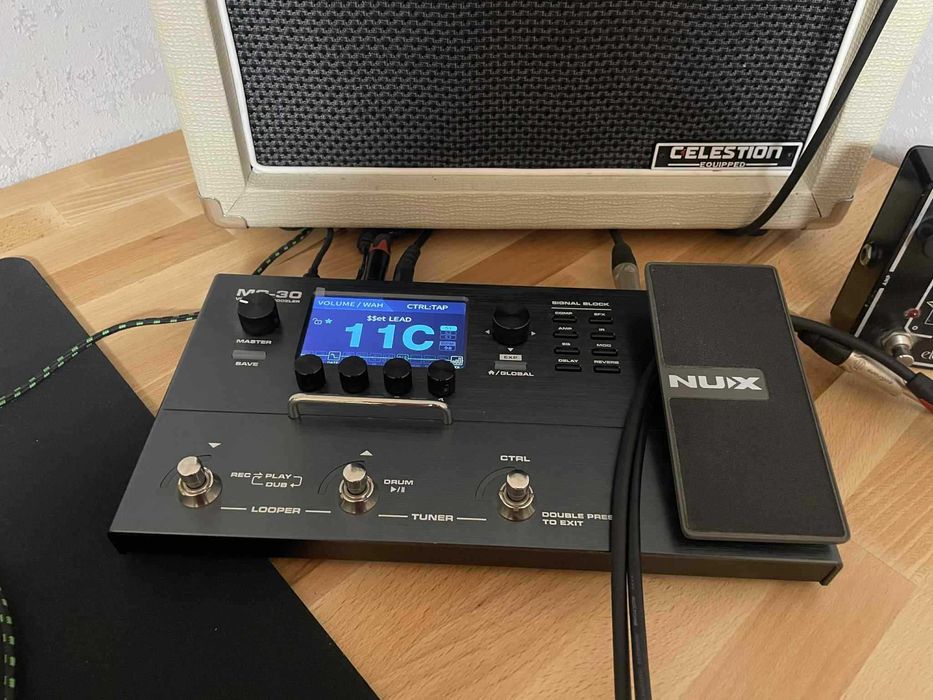 Multiefekt gitarowy Nux mg 30