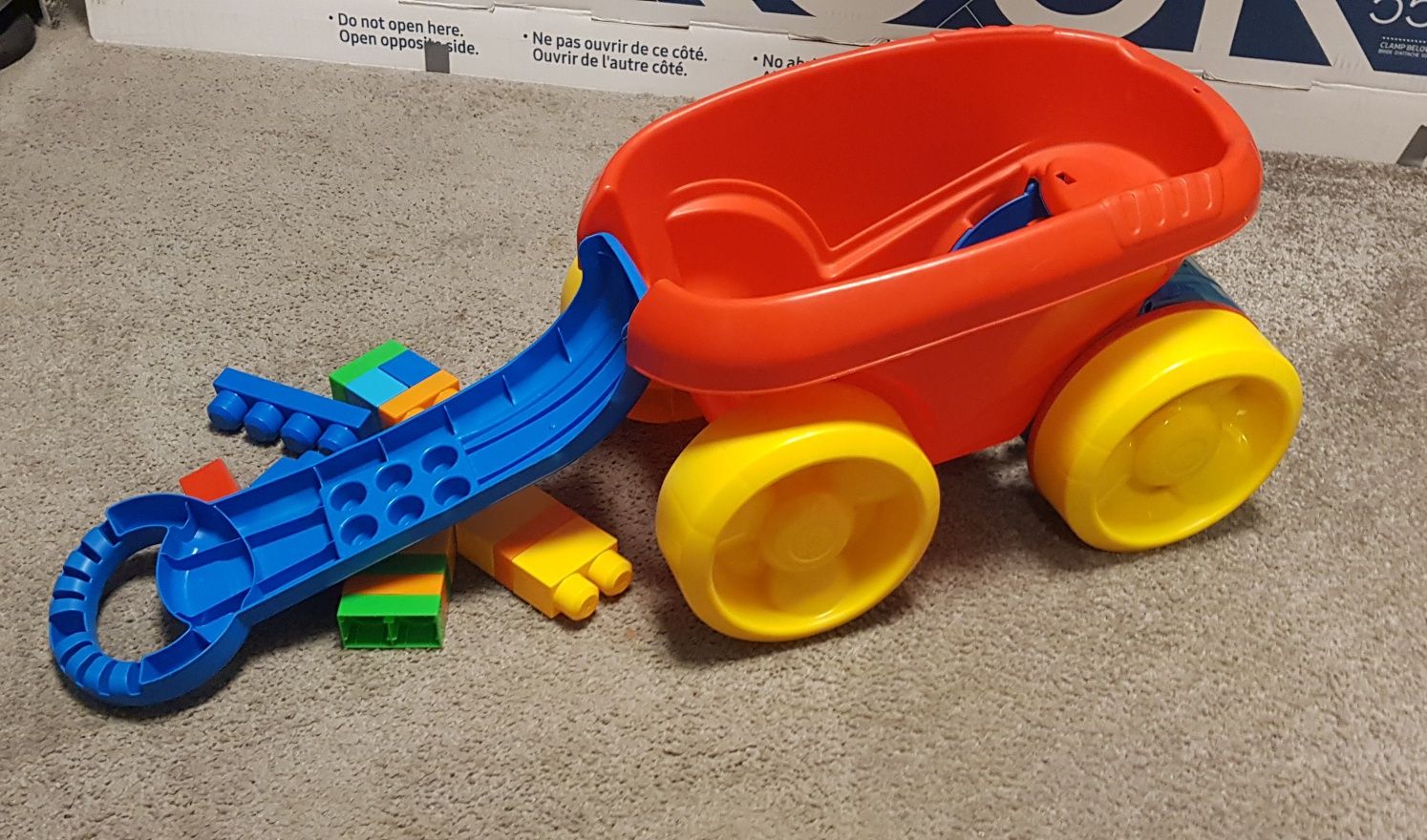 Mega Bloks wózek zbierajacy klocki
