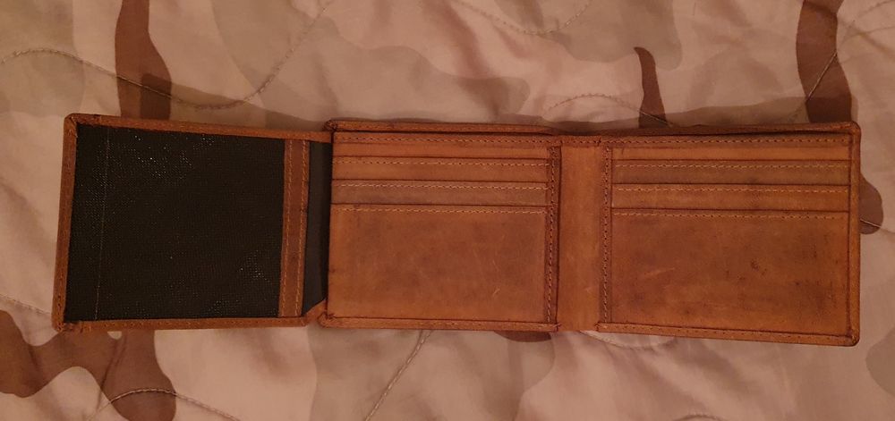 Carteira em pele - cor castanho
