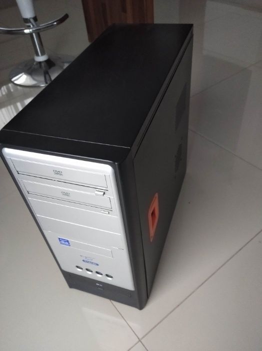 Komputer do gier i5 4x3,4 Ghz 8gb ram Geforce 1030 LP