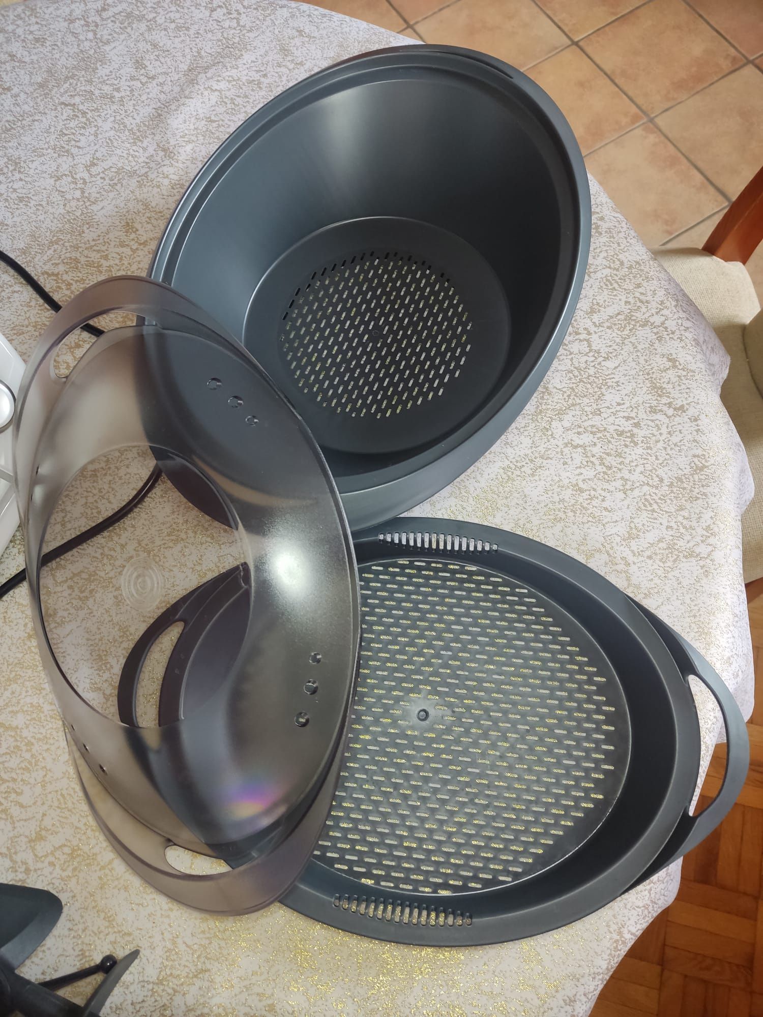 Sprzedam THERMOMIX 5