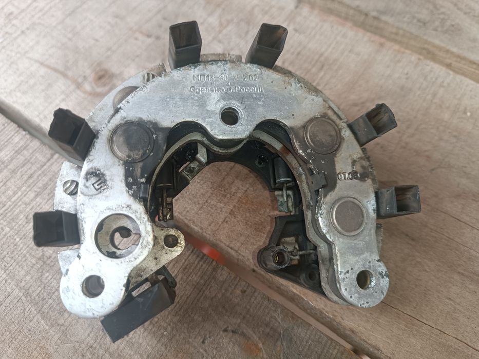 На запчастини Генератор ВАЗ 2110 Елтра 5102.3771 80А