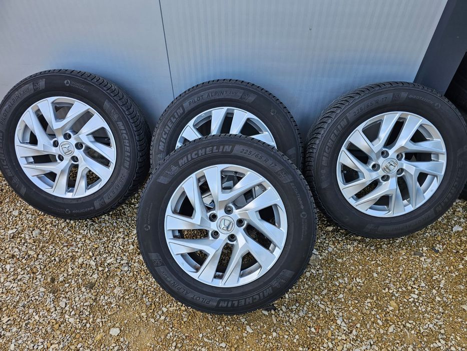 Alufelgi 17 koła zimowe Honda CR-V opony zimowe 225/65/17