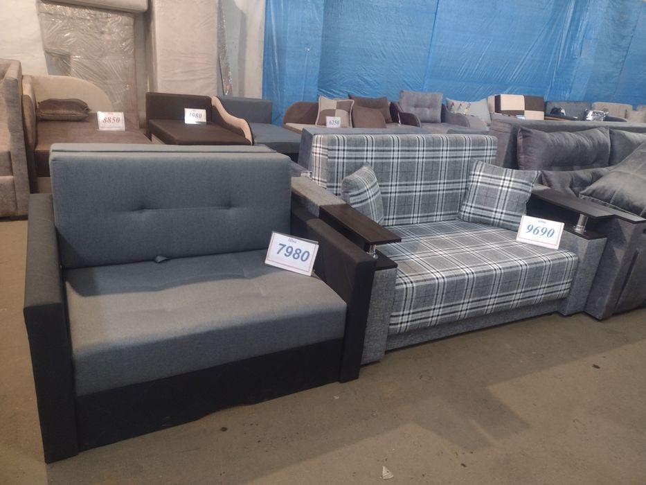 продам діван у різних кольорах