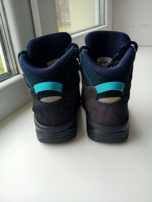 LOWA KODY lll GTX Junior трекінгові черевички розмір 30.GoreTex.Vibram