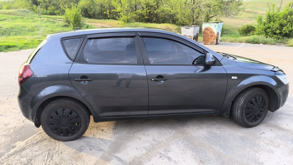 Kia ceed ED 1.4  2007