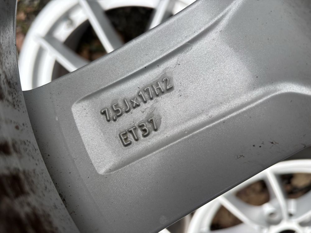Komplet felg aluminiowych 17” 5x112 za 999 zł Audi