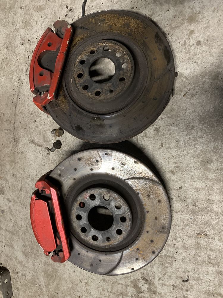 Hamulce przednie zaciski komplet rs3 s3 audi Seat cupra golf R Gti