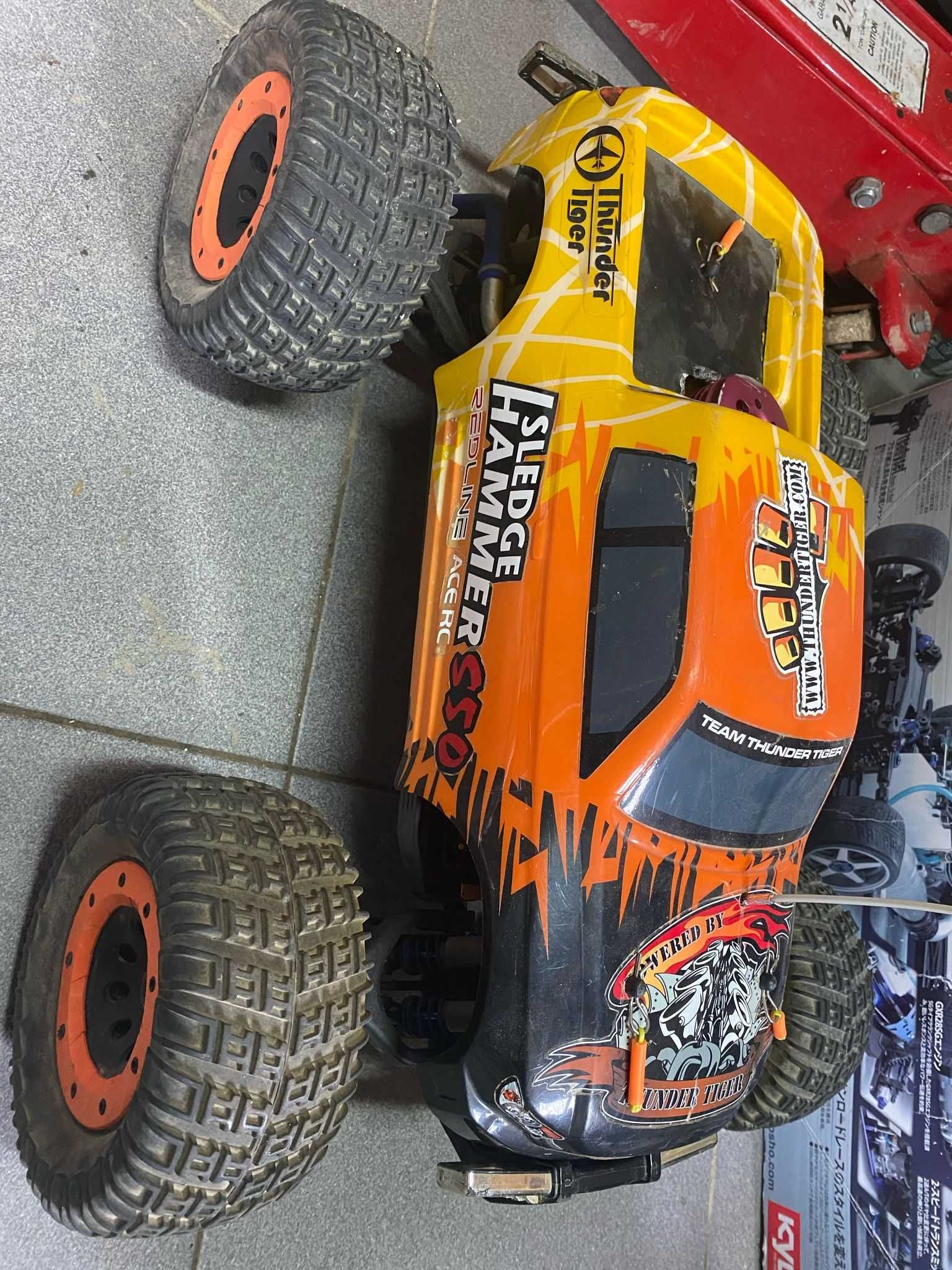 RC Thunder tiger s50