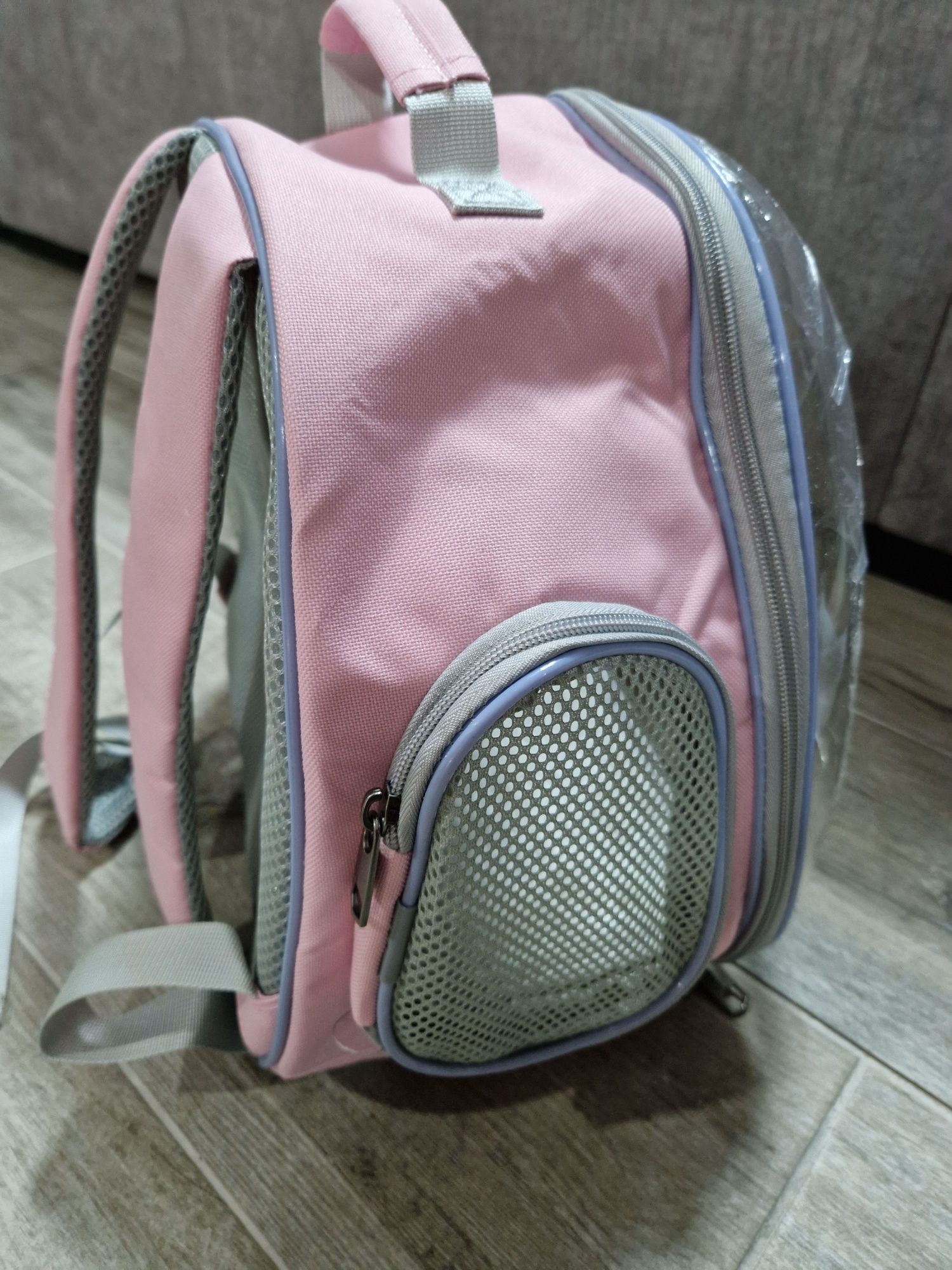 Mochila de transporte de animal. Ainda com os plásticos.  Nova