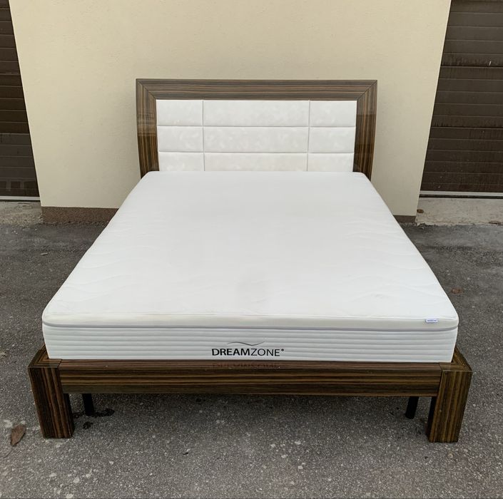 Łóżko z materacem 160 x 200 cm