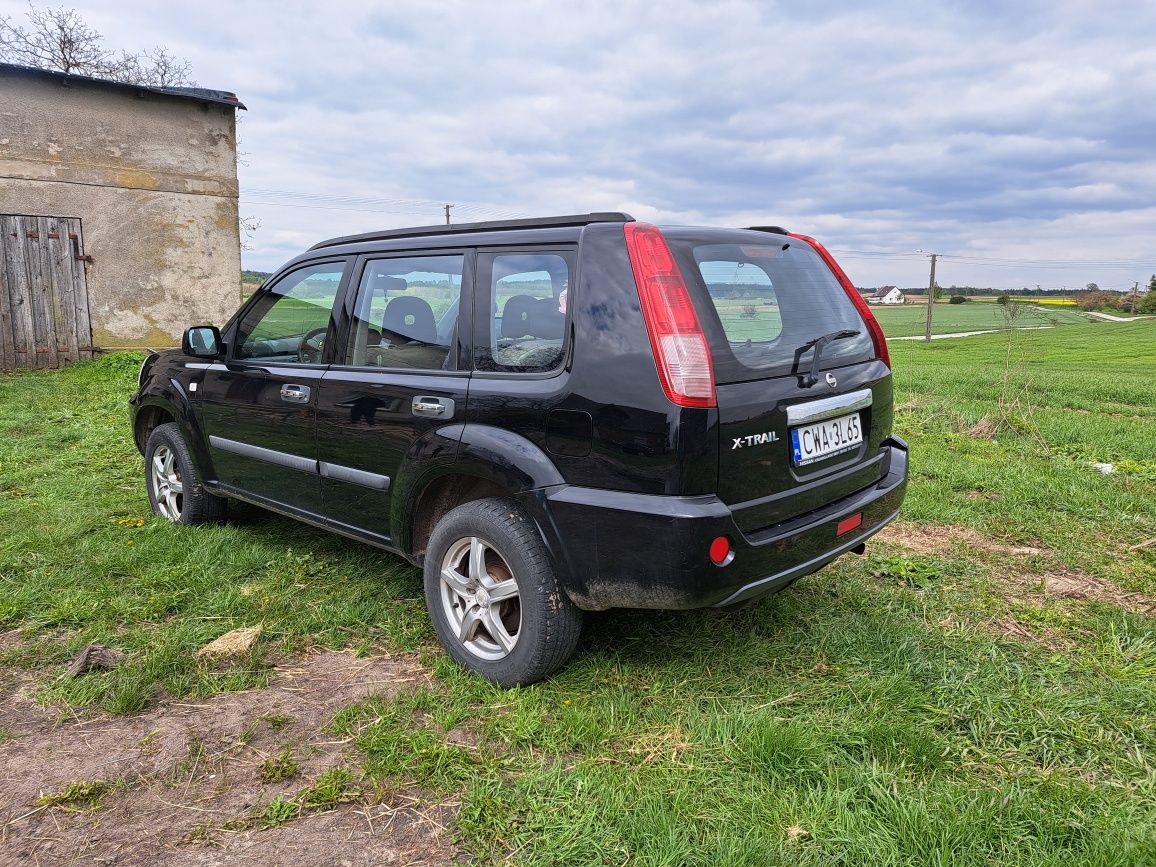 Nissan x-trail t30 2004r