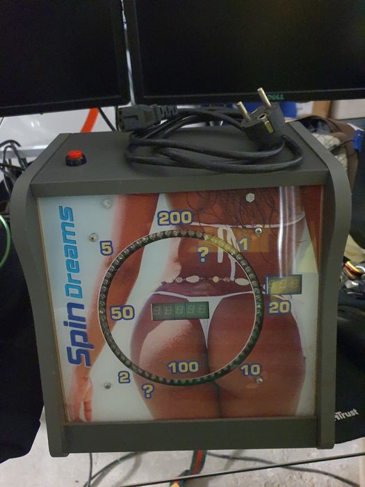 Maquina roleta para cafés bar