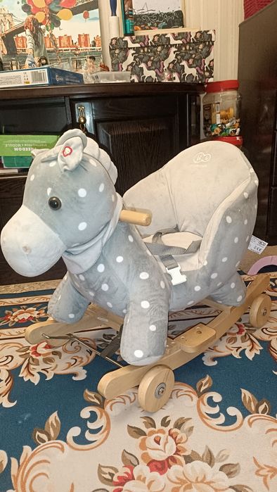 Лошадка-гойдалка