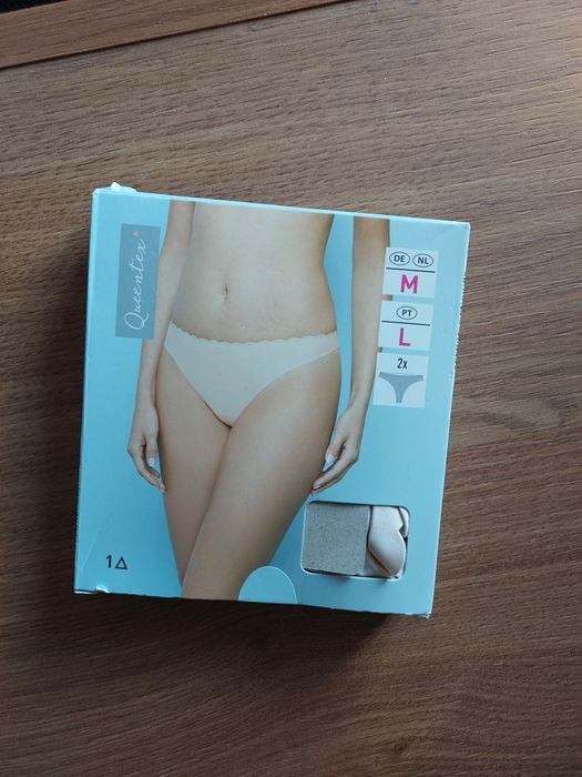 Dwie pary majtek- stringi Queentex