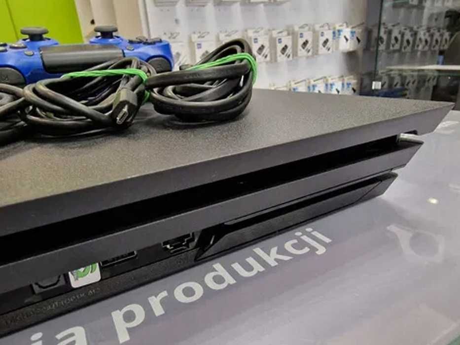 PS4 PRO/ Konsola PlayStation 4 PRO 1TB + pad + okablowanie/ czyszczona