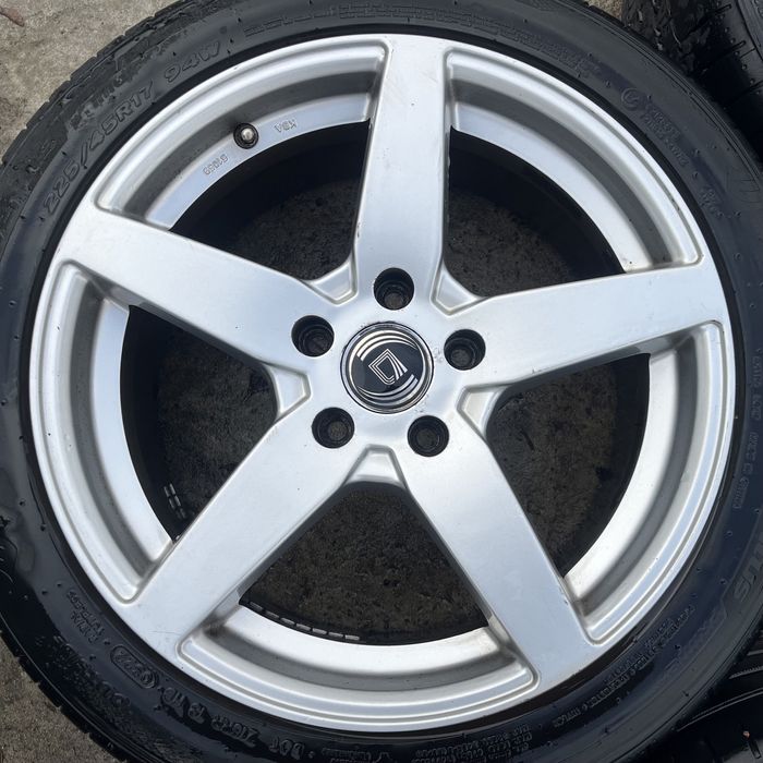 Диски  R17 Р17 5х112 5*112 ET45 7.5J 5x112 Audi Volkswagen Skoda