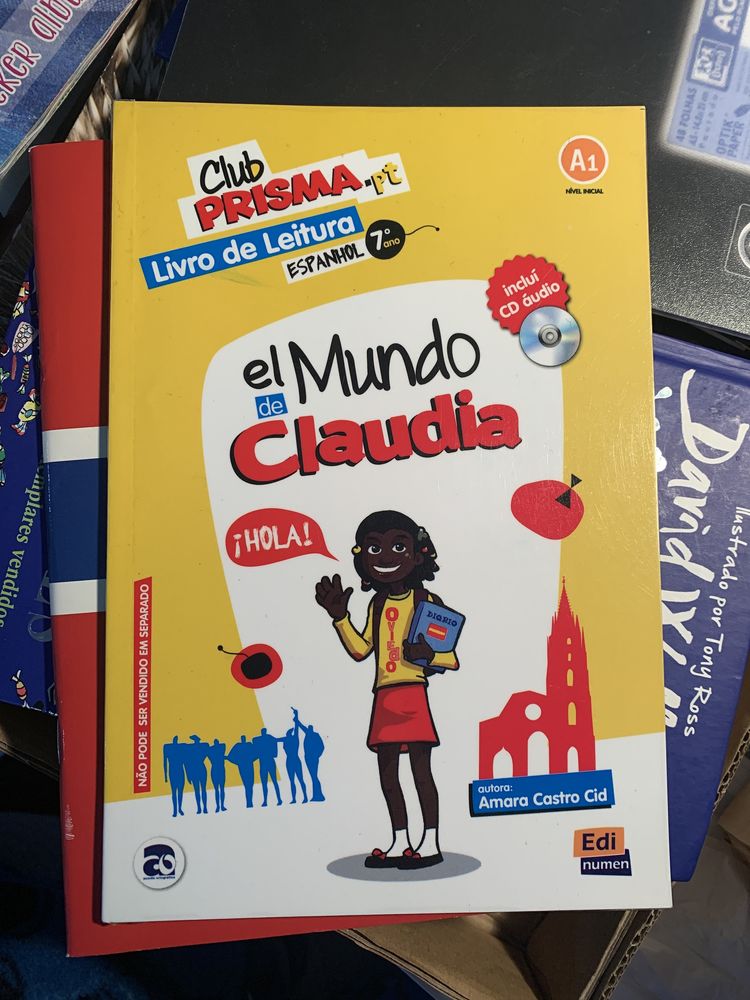 Livro em espanhol el mundo de Claudia