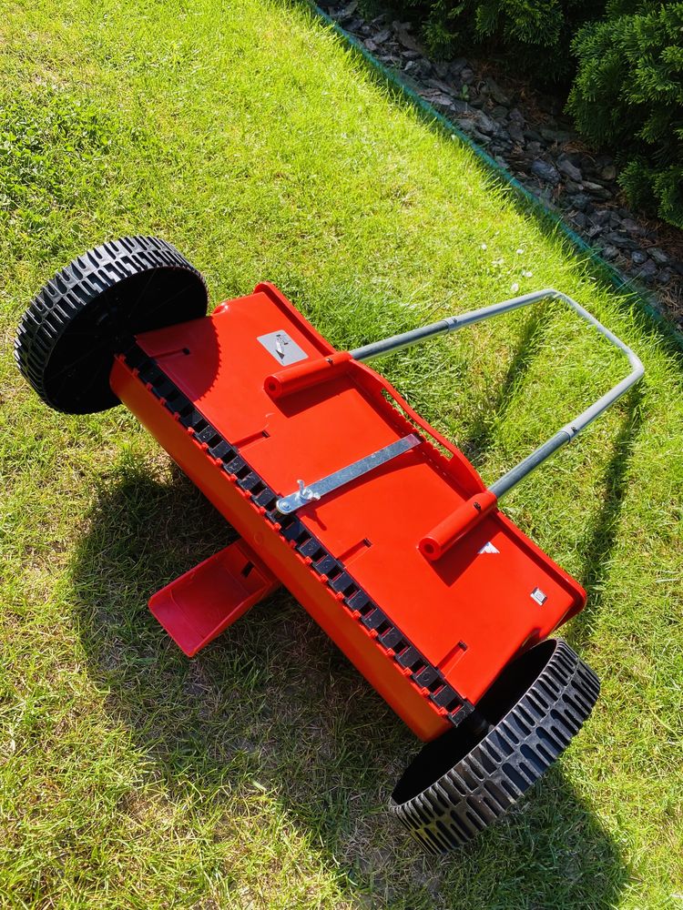 Розкидувач-сівалка Einhell GC-SR 12 з Німеччини