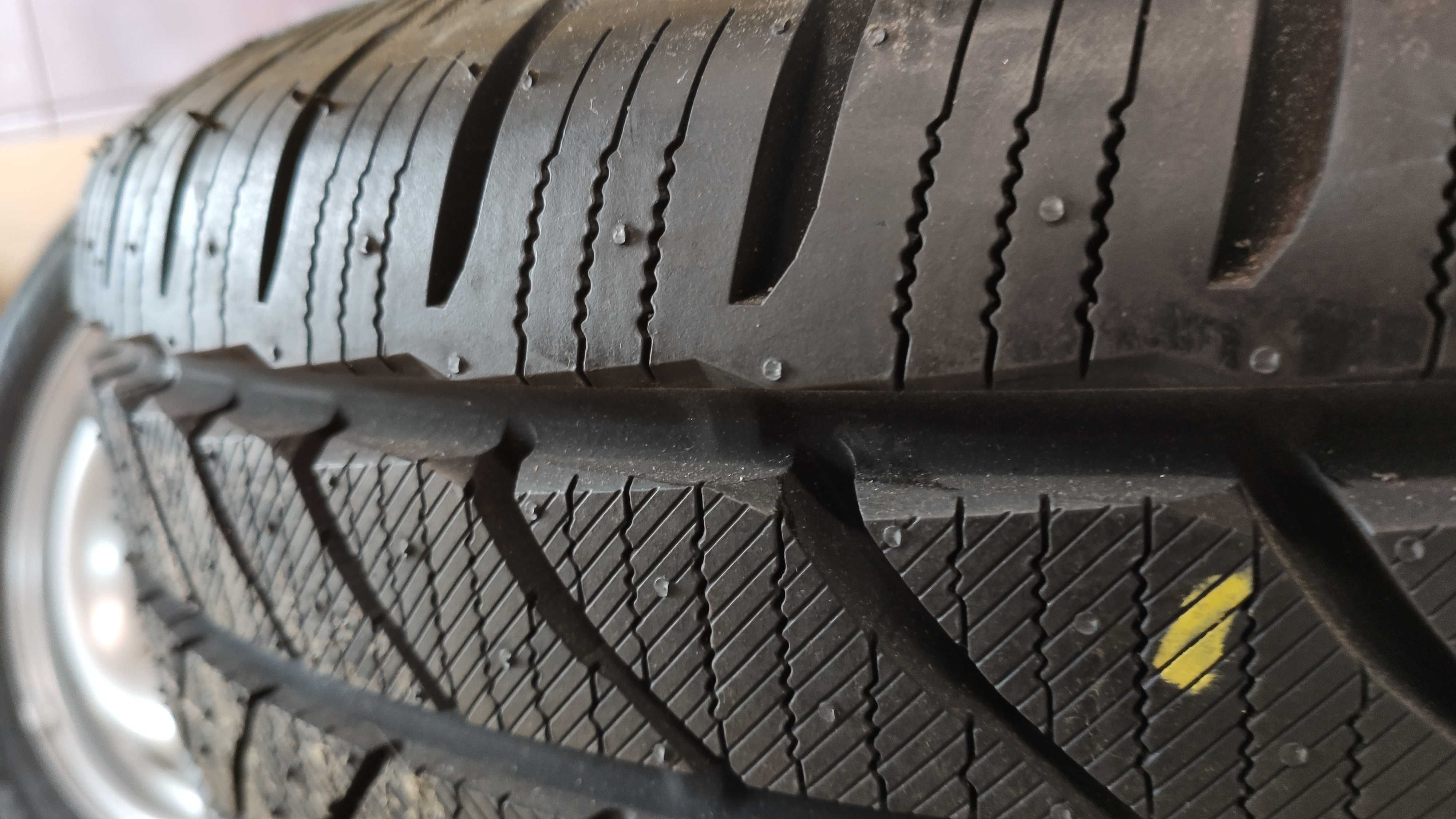 [Nowe] Opony z felgami stalowymi Yokohama WY01 215/65 R16C 109/107T