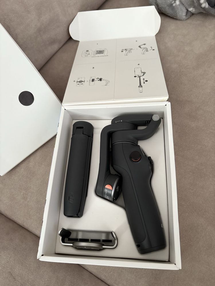 Gimbal ręczny DJI Osmo Mobile 6