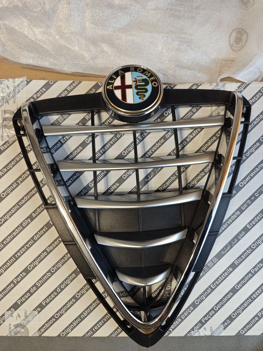 Grelha Alfa Romeo Giulietta
