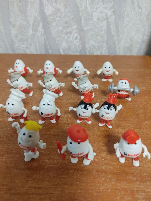 Киндер фигурки. Яйца.