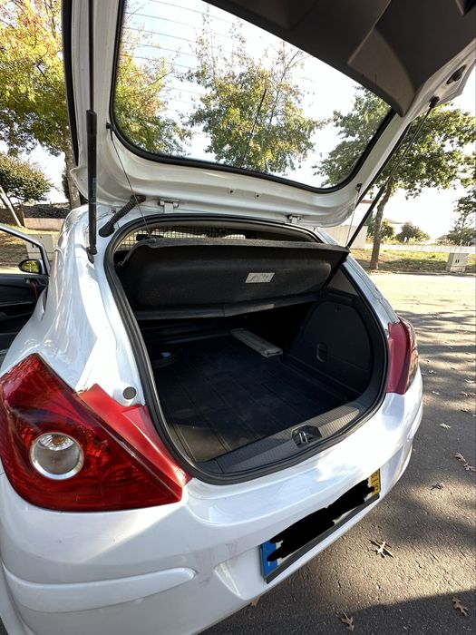 Opel Corsa D 1.3 CDTI 75cv – Ano 2009 – Muito económico!