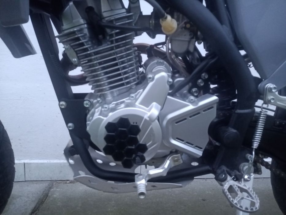 Продам кові адванс 250