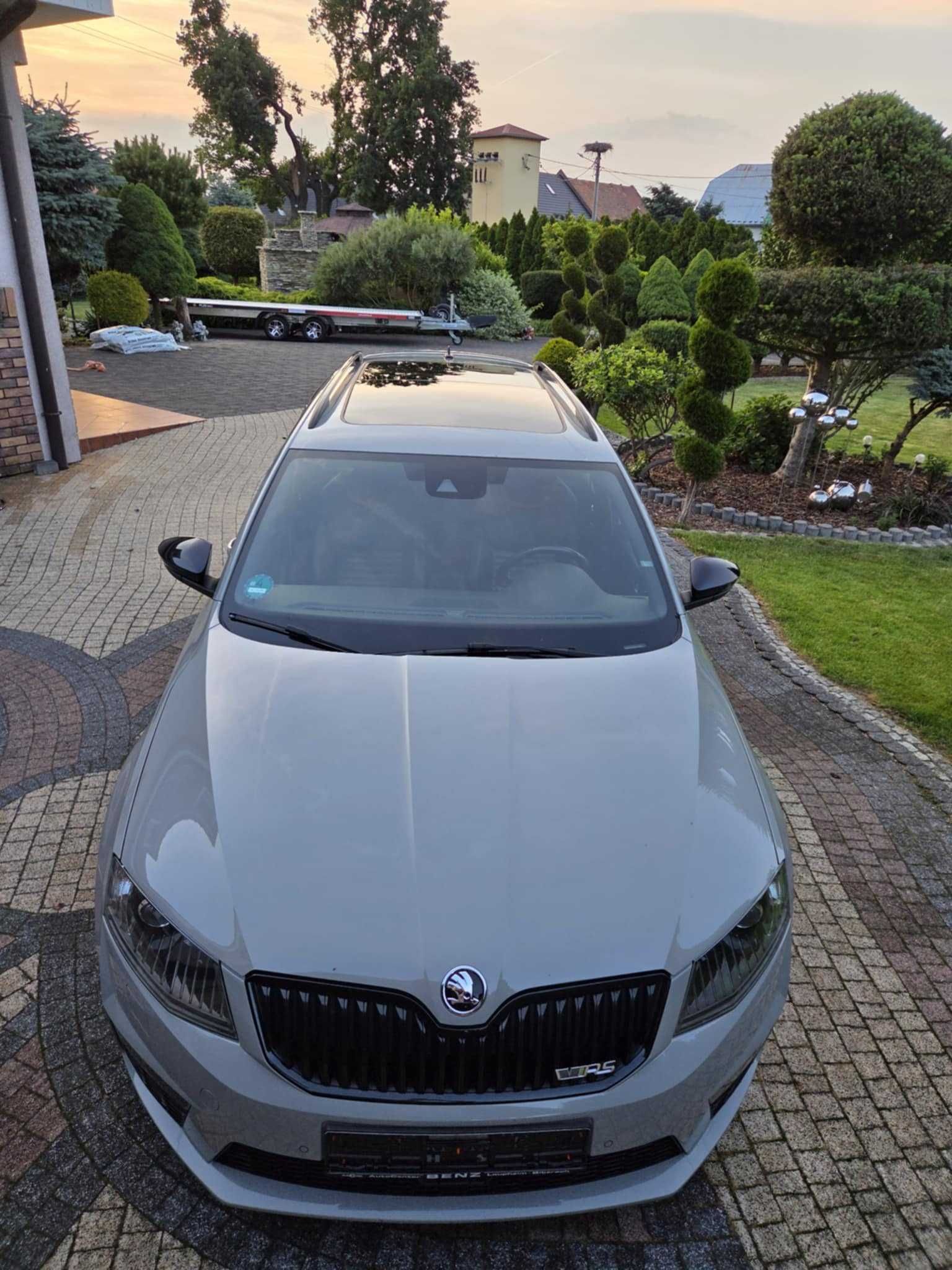 Skoda Octavia RS 2,0Tdi Automat Panorama Kamera Canton Challenge