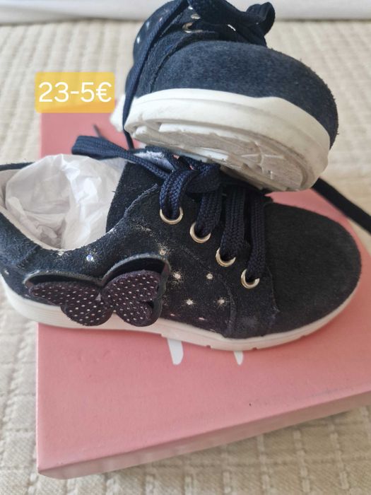 Sapatos de bebé menina