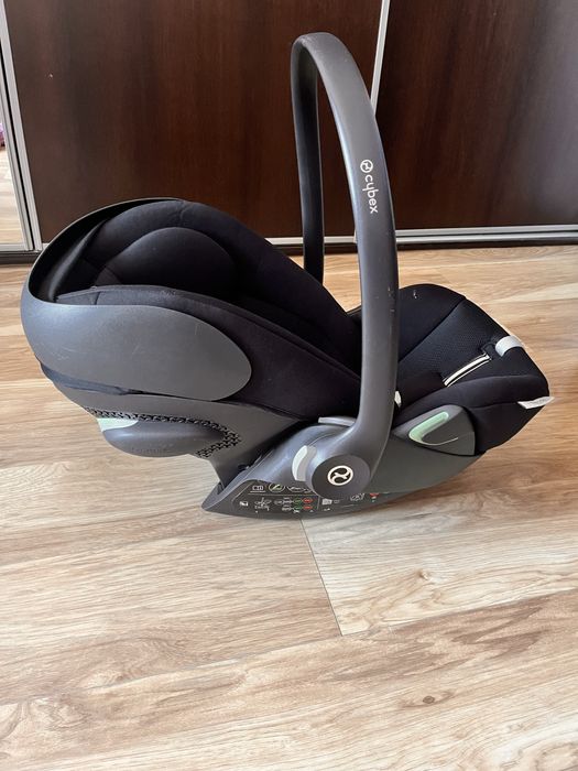 Fotelik Cybex Cloud G i-Size Plus Moon Black