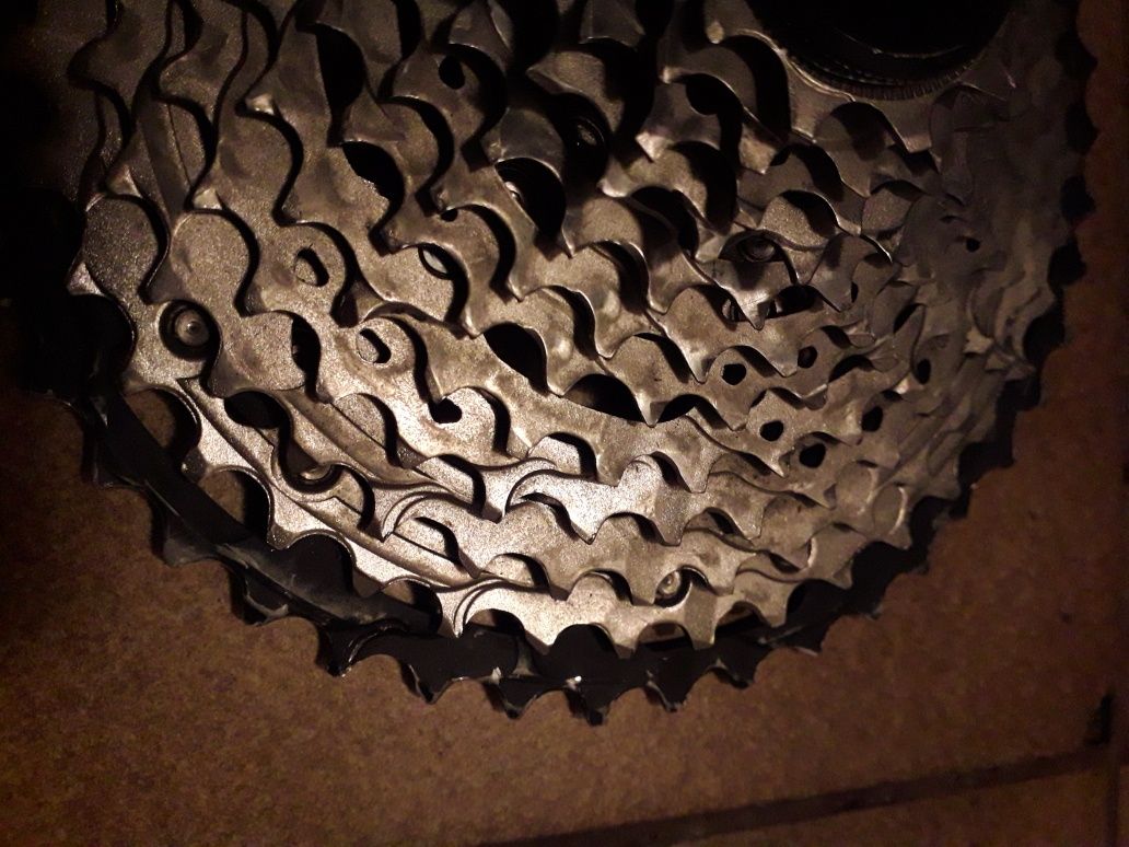 kaseta Shimano Deore XT CS-M8100, 10-45