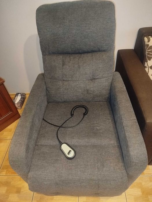 Fotel rozkładany elektryczny