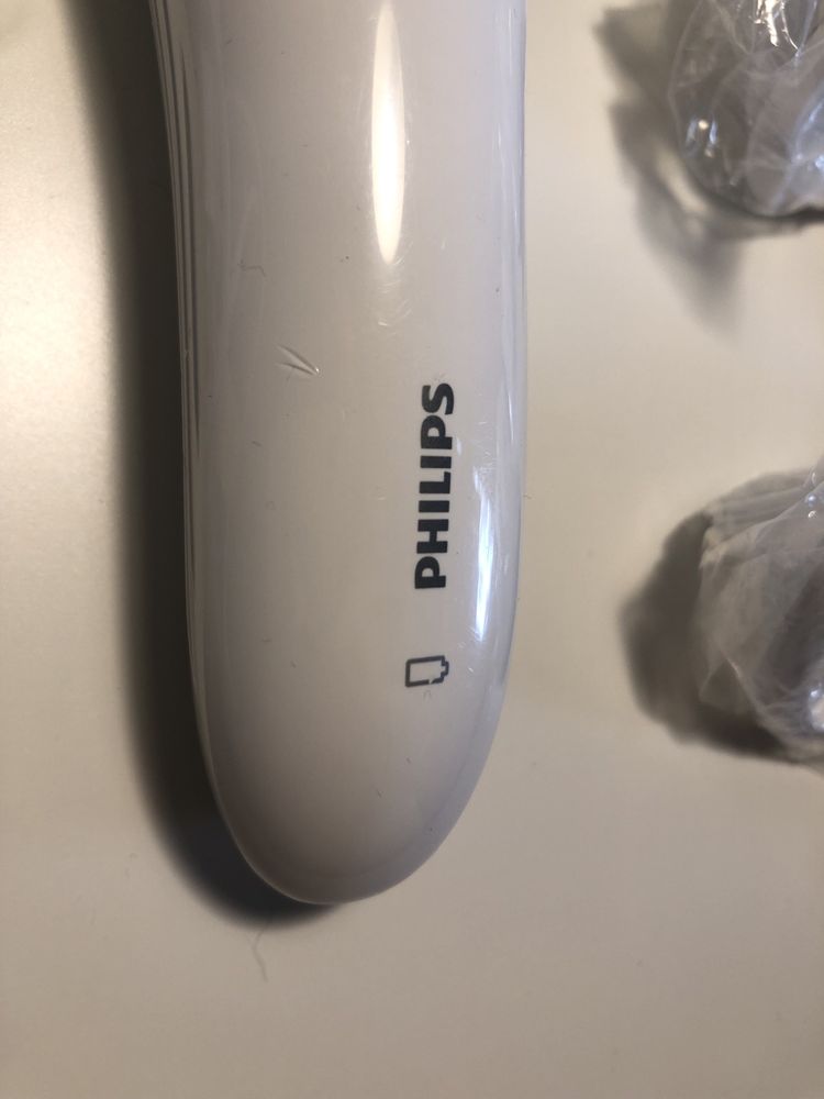 Depilator Philips Wet&Dry + pęseta Philips z latarką GRATIS