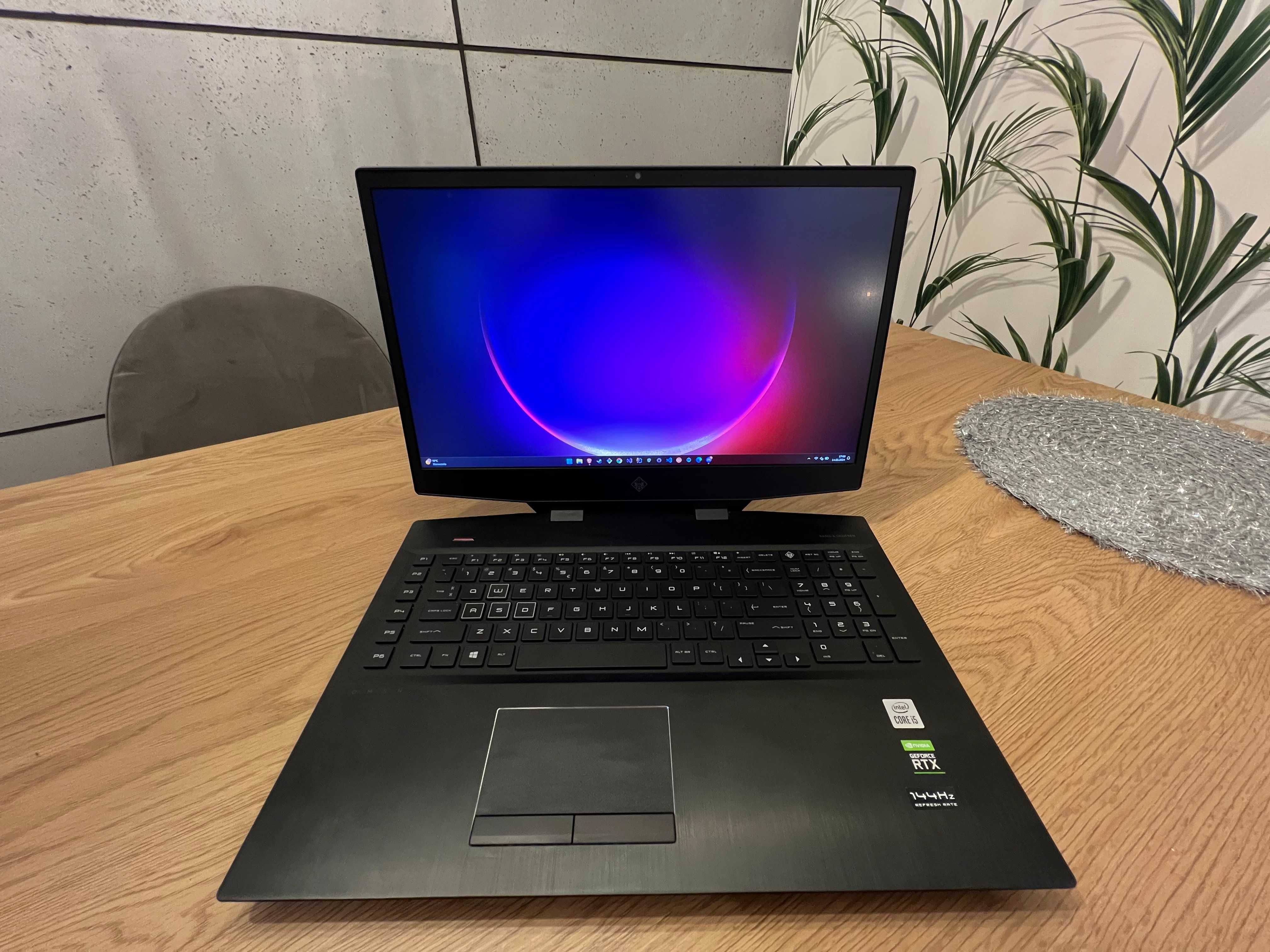 Laptop Gamingowy HP Omen 17,3 Cala, i5-10300H, RTX 2060 (17-cb1016nw)