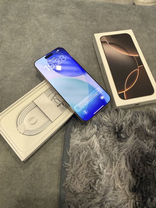 Iphone 16 Pro Max 256Gb Bat100%