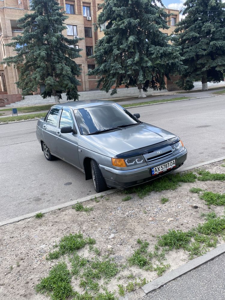 Продам ваз 2110.