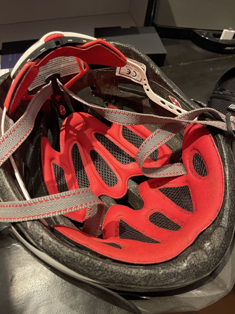 Vendo capacete e oculos Force