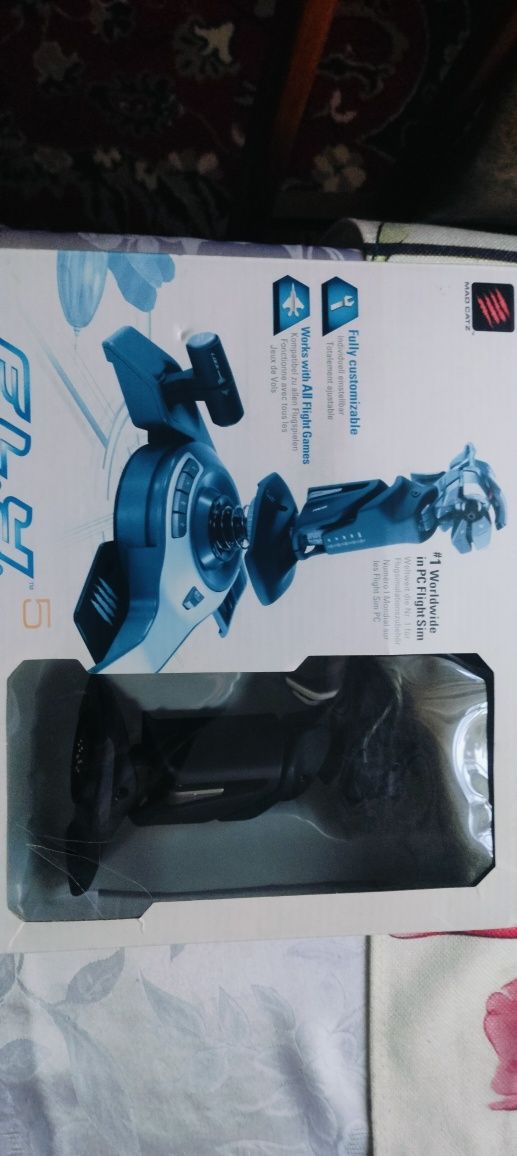 Mad Catz F.L.Y 5 flight stick