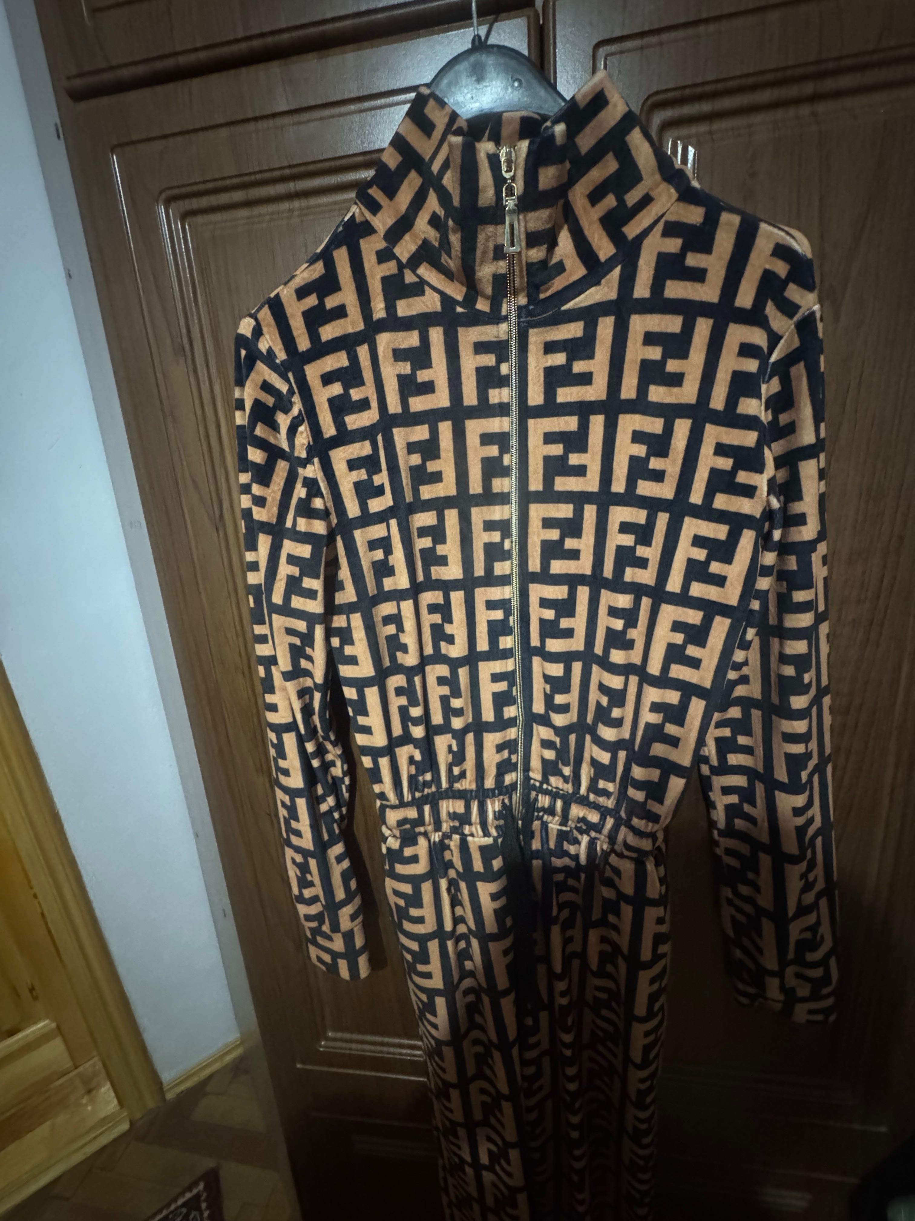 Теплий ромпер(піжама велюрова) Fendi