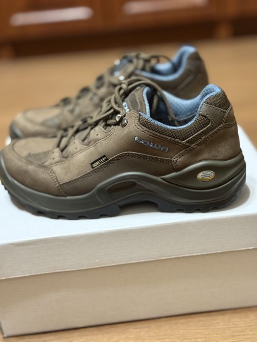 Трекінгові тактичні кросівки оригінал Lowa 37